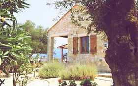 Villa Mystique